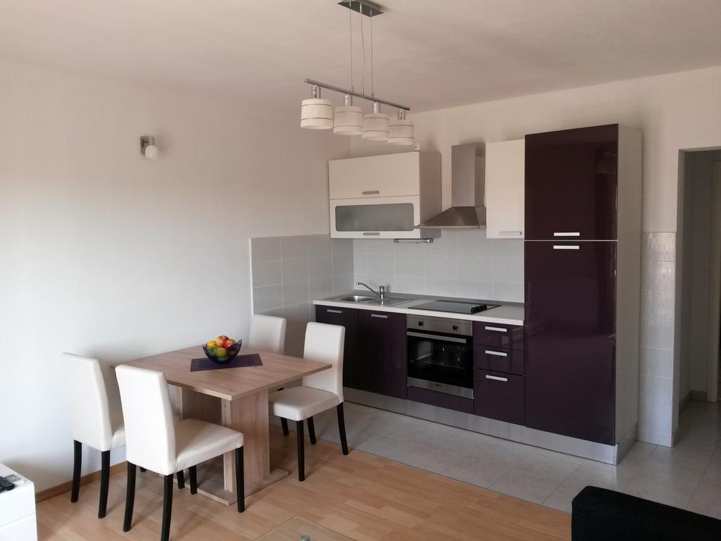 Apartments Josipa & Niki Vodice Rum bild