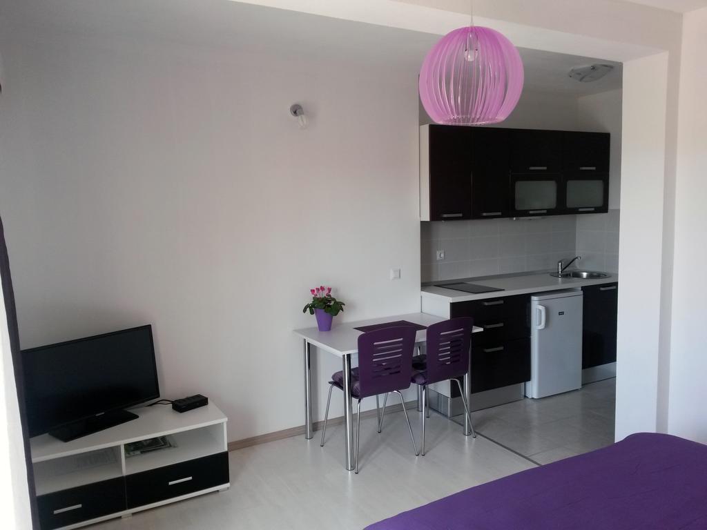 Apartments Josipa & Niki Vodice Rum bild